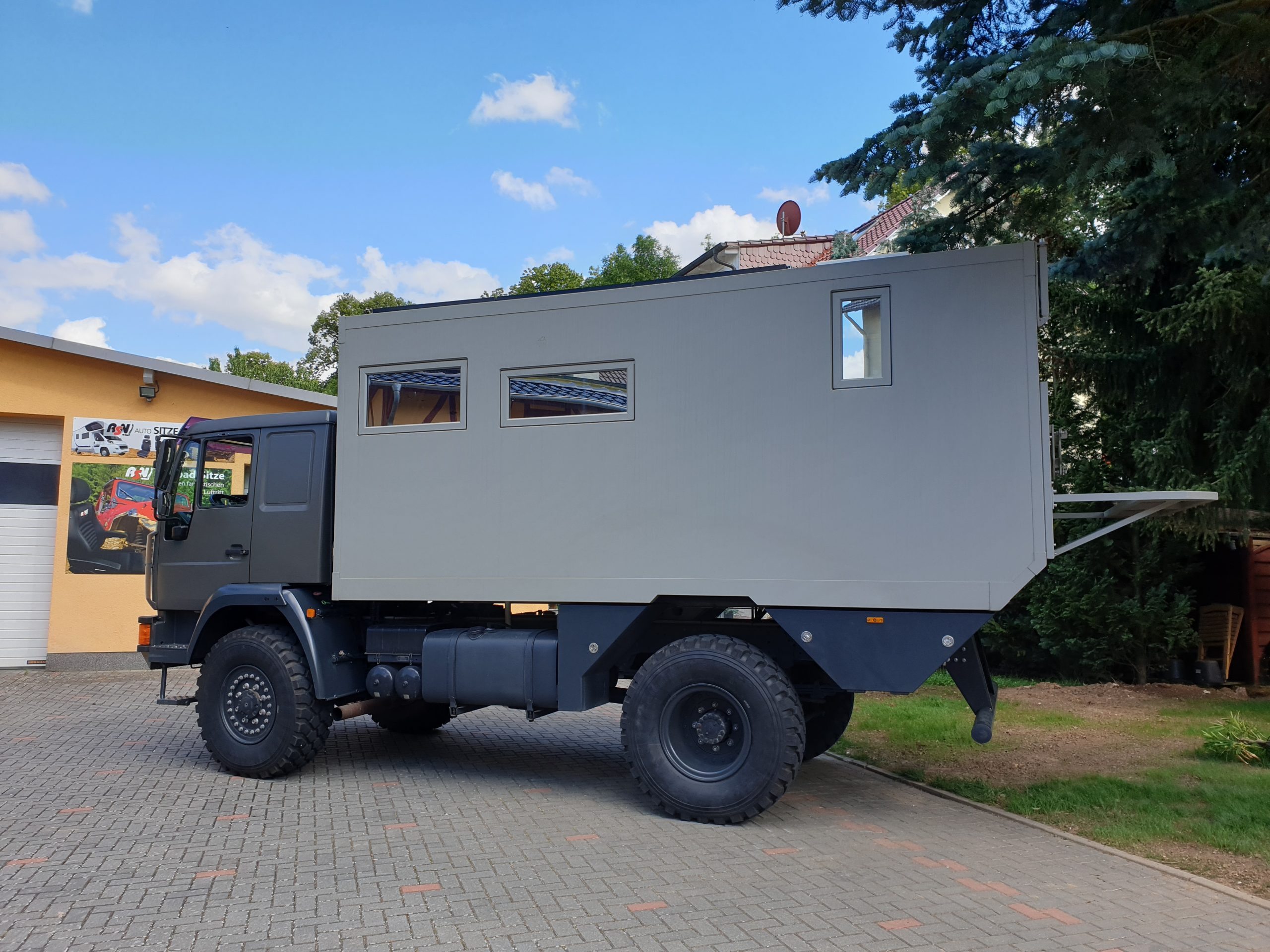 MAN F 2000 
