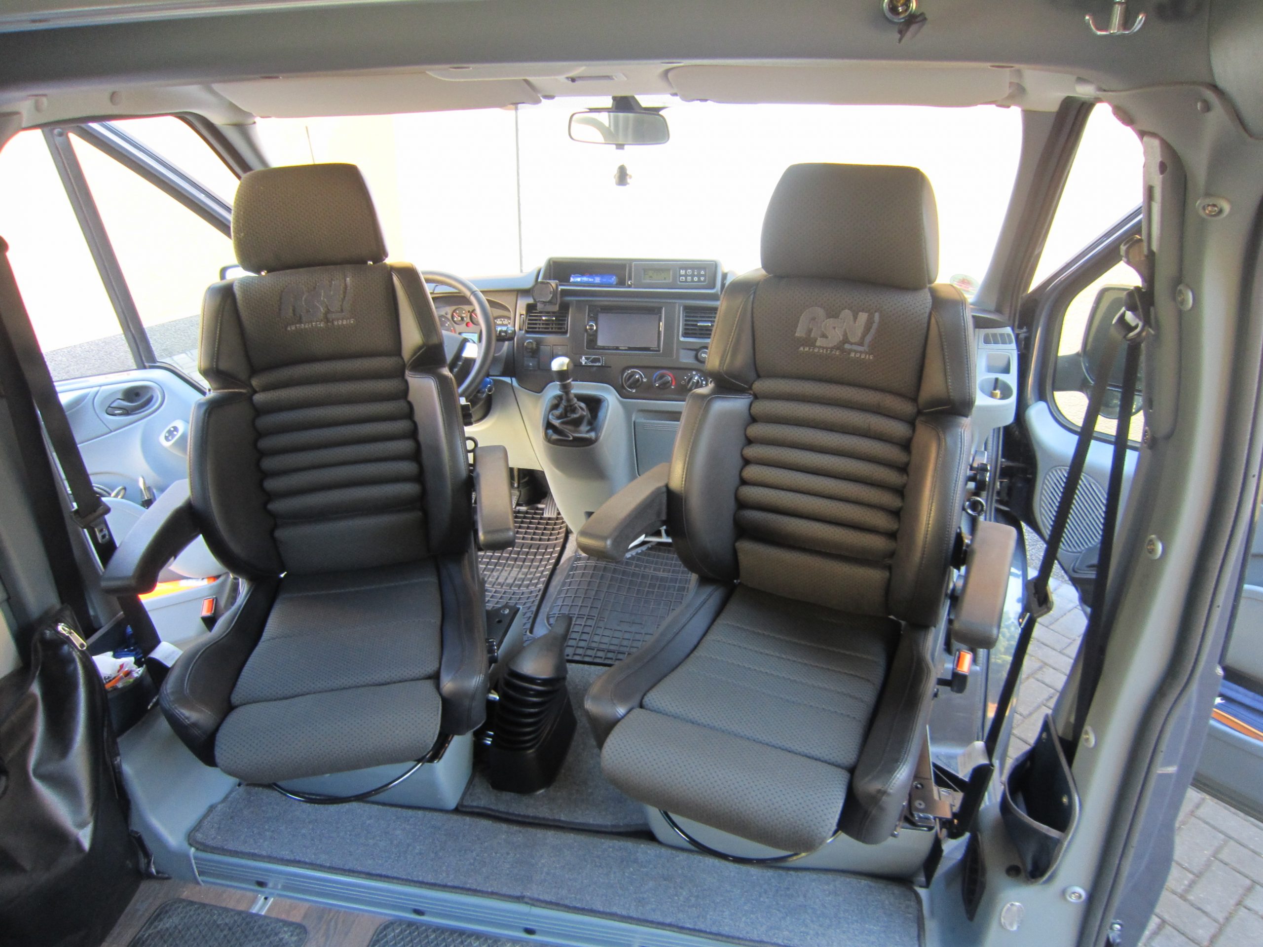 Ford TRansit WOMO Ergoform K611 Faherer u Beifahrer-asn-wohnmobilsitze-bad-wildungen