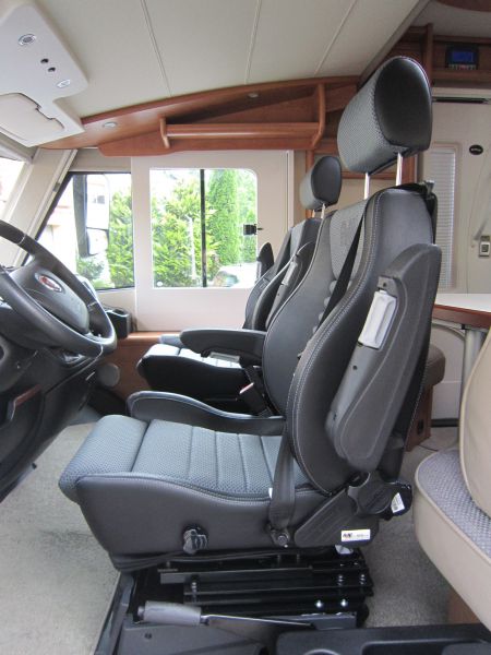 fiat-carthago-ducato-wohnmobile-luftsitze-ergnomische-Sitze-ASN-Autositze-Nobis-Bad-Wildungen-02