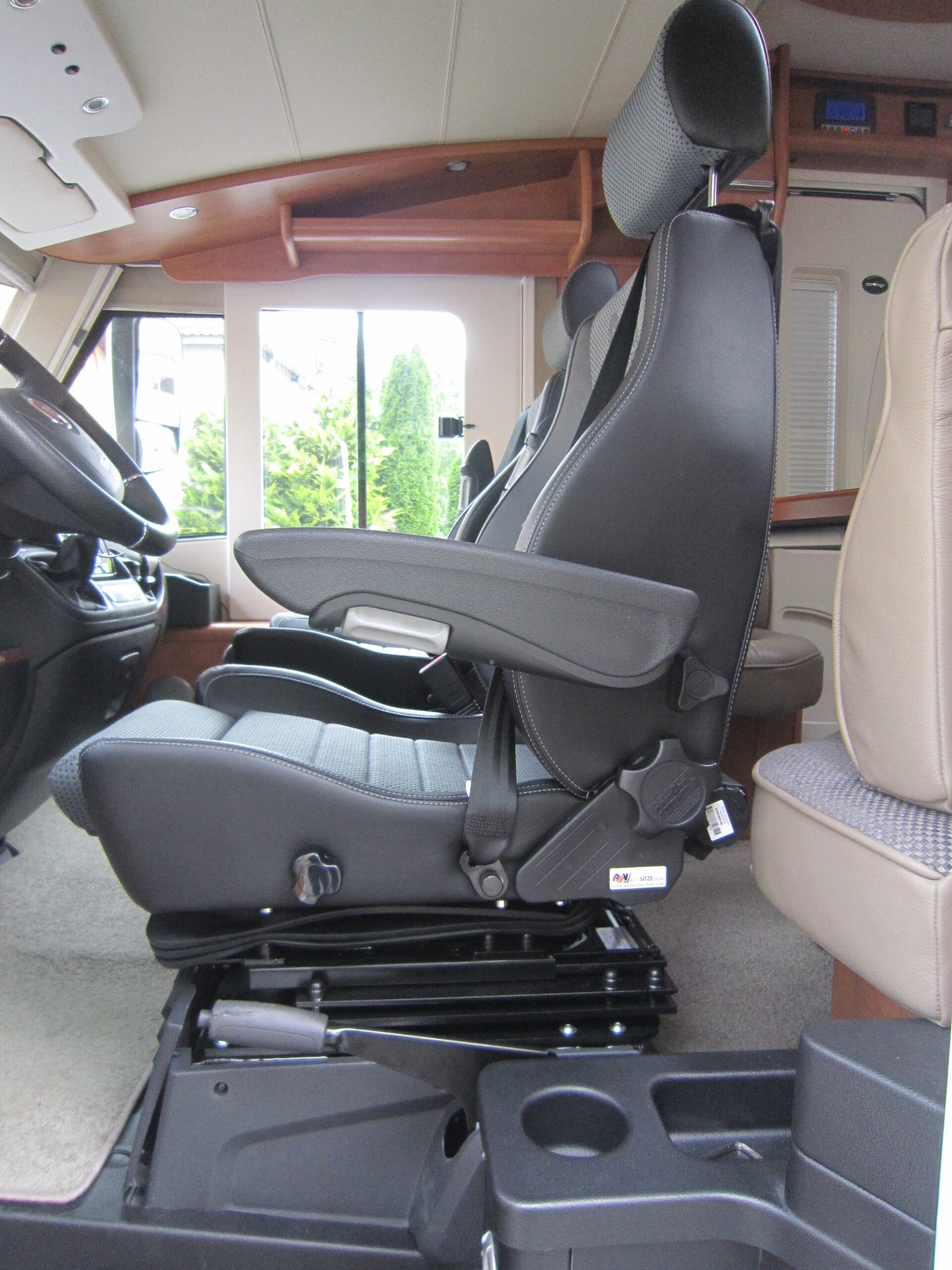 Carthago Wohnmobil Basis Ducato Luftfederung INtegralgurt IMG_4063 (10)